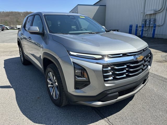 Used 2025 Chevrolet Equinox LT AWD/4WD image 11