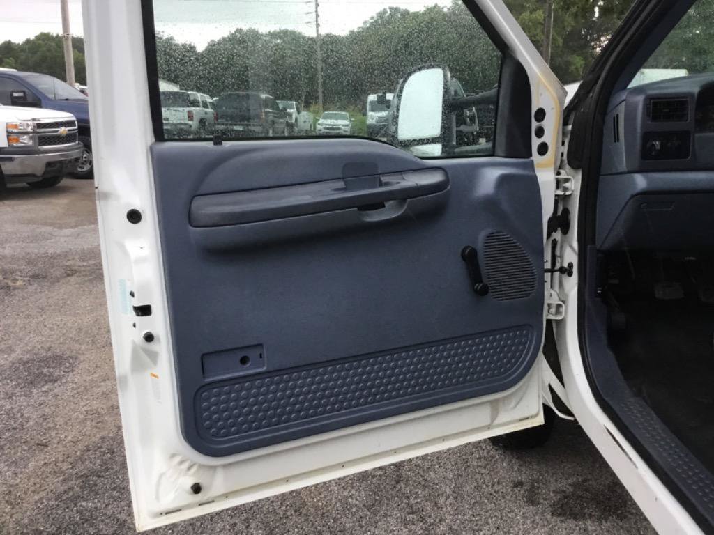 Used 1999 Ford F350 XL AWD/4WD image 10