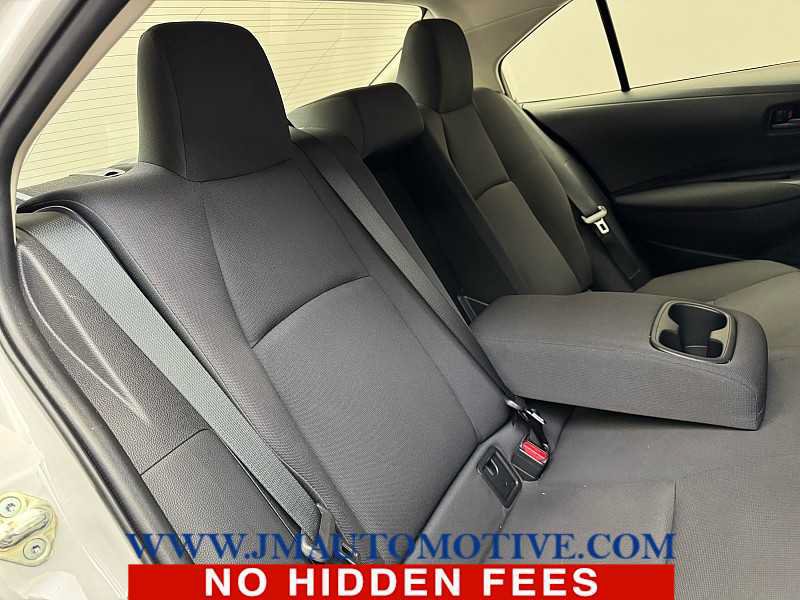 Used 2023 Toyota Corolla LE w/ LE Convenience Package FWD image 18