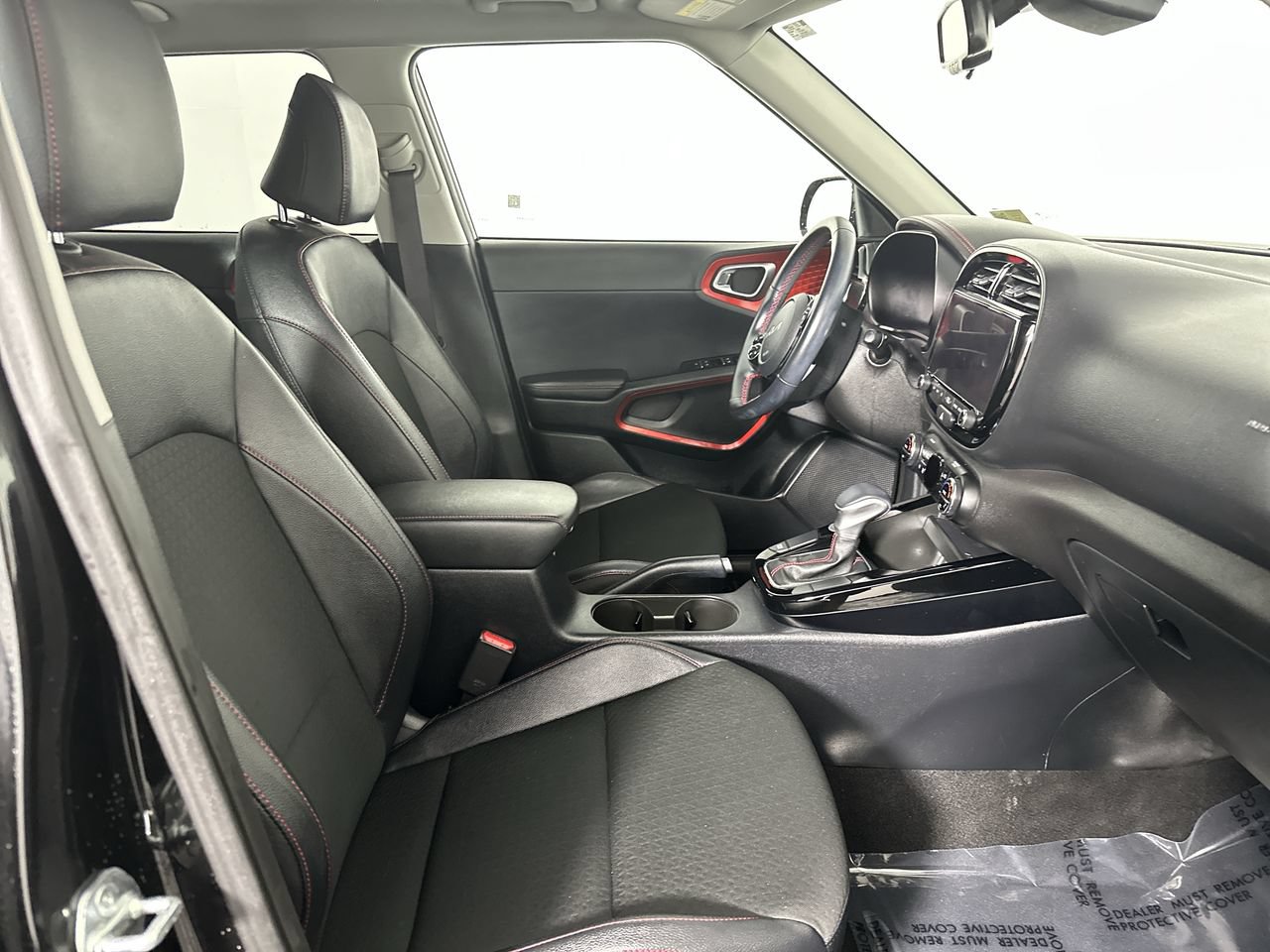 Certified 2025 Kia Soul GT-Line FWD image 12