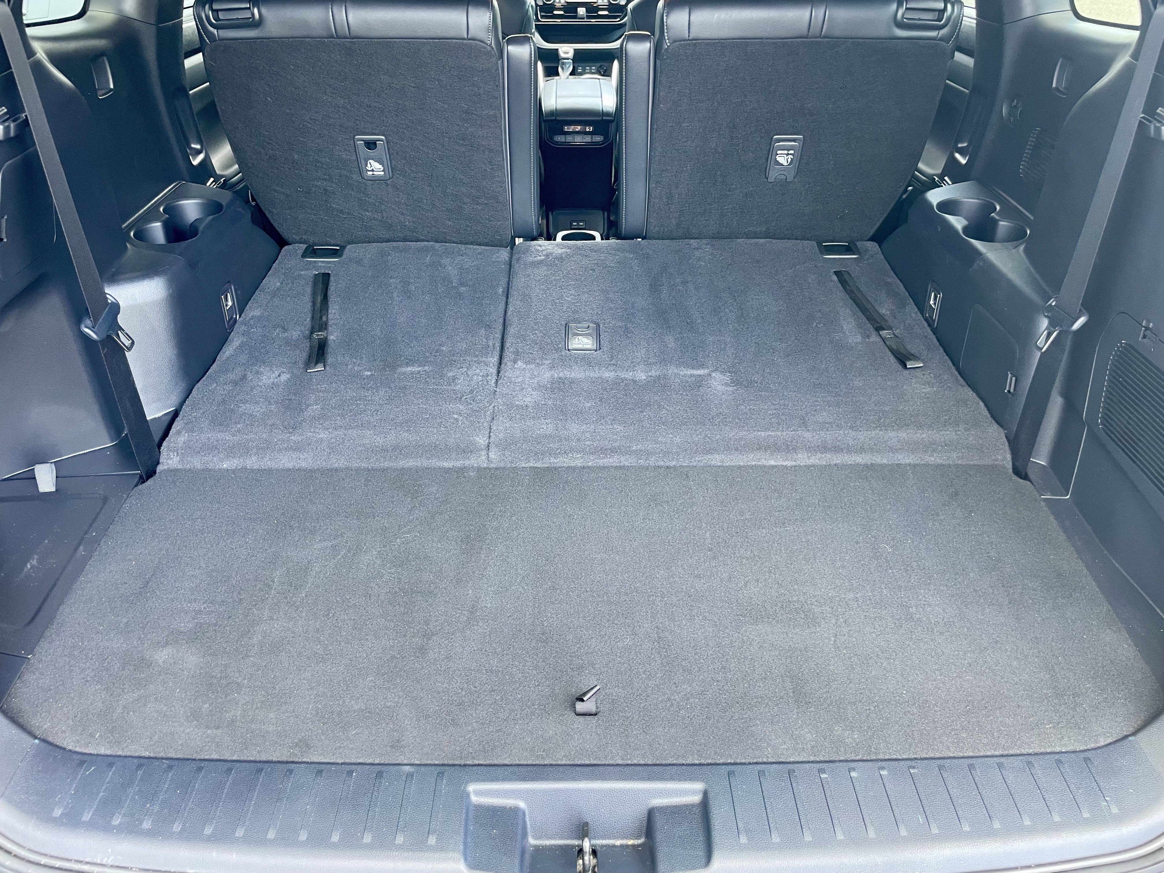 Used 2023 Toyota Highlander XSE AWD/4WD image 36