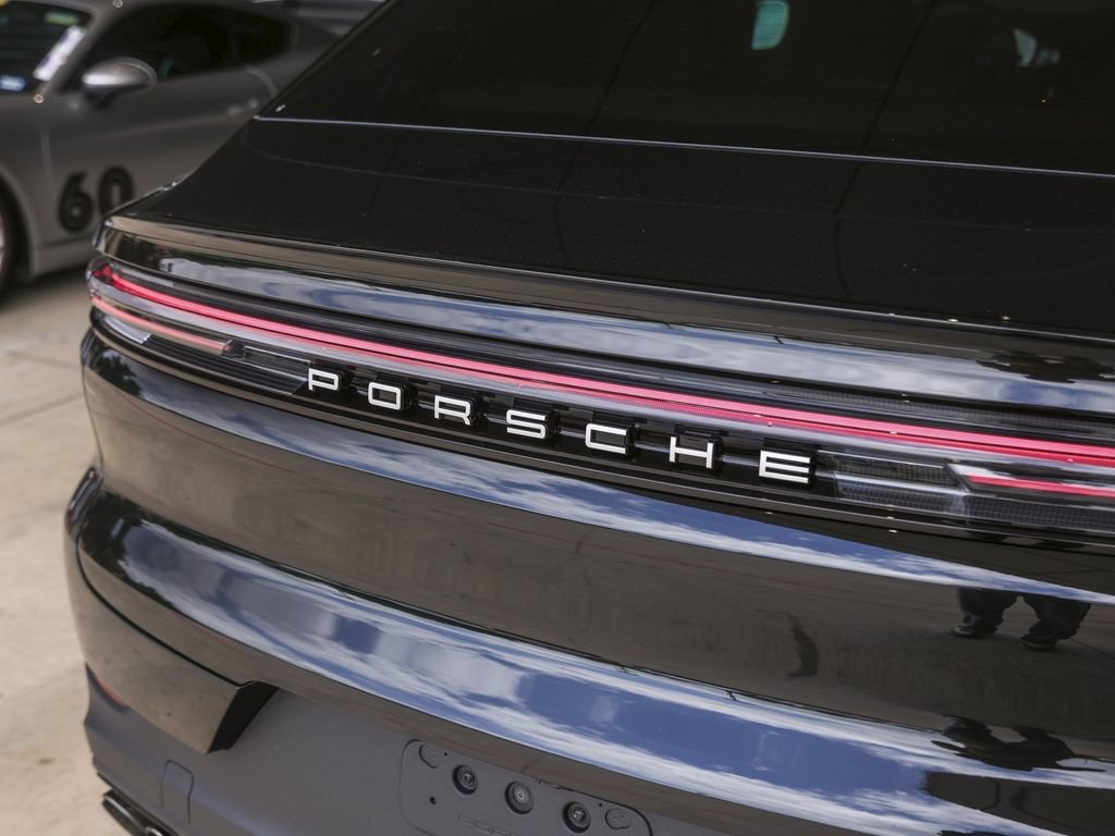 New 2026 Porsche Cayenne Coupe AWD/4WD image 14