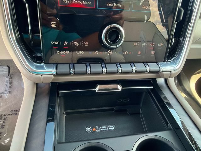 New 2026 GMC Yukon XL Denali w/ Denali Reserve Package AWD/4WD image 25