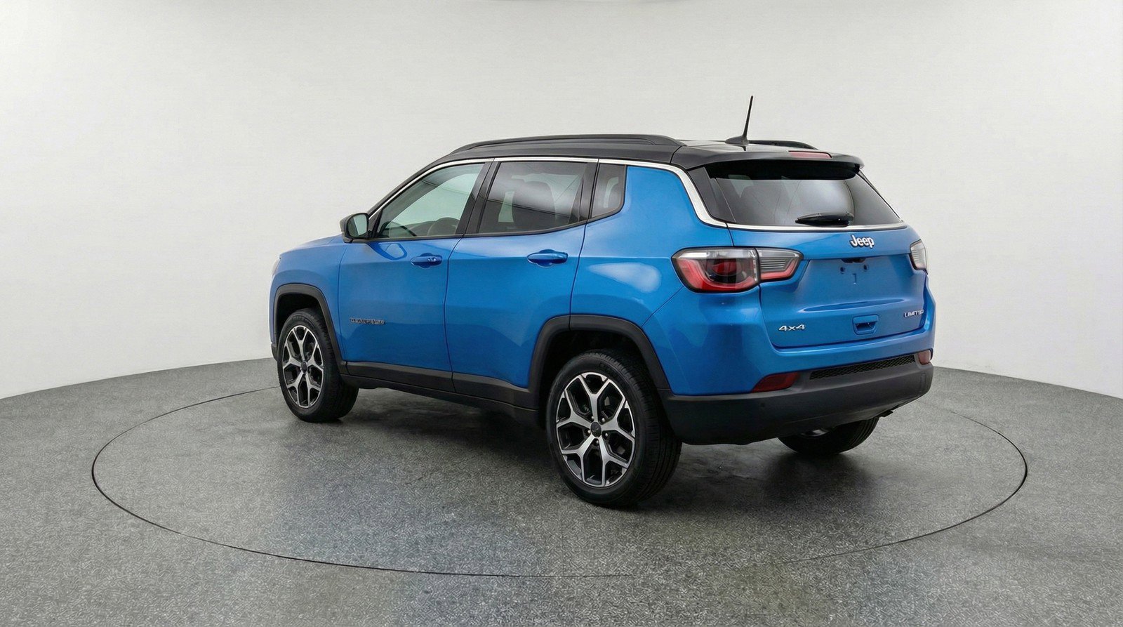 Used 2025 Jeep Compass Limited AWD/4WD image 6