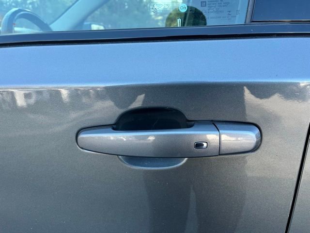 Used 2020 Chevrolet Traverse RS image 36