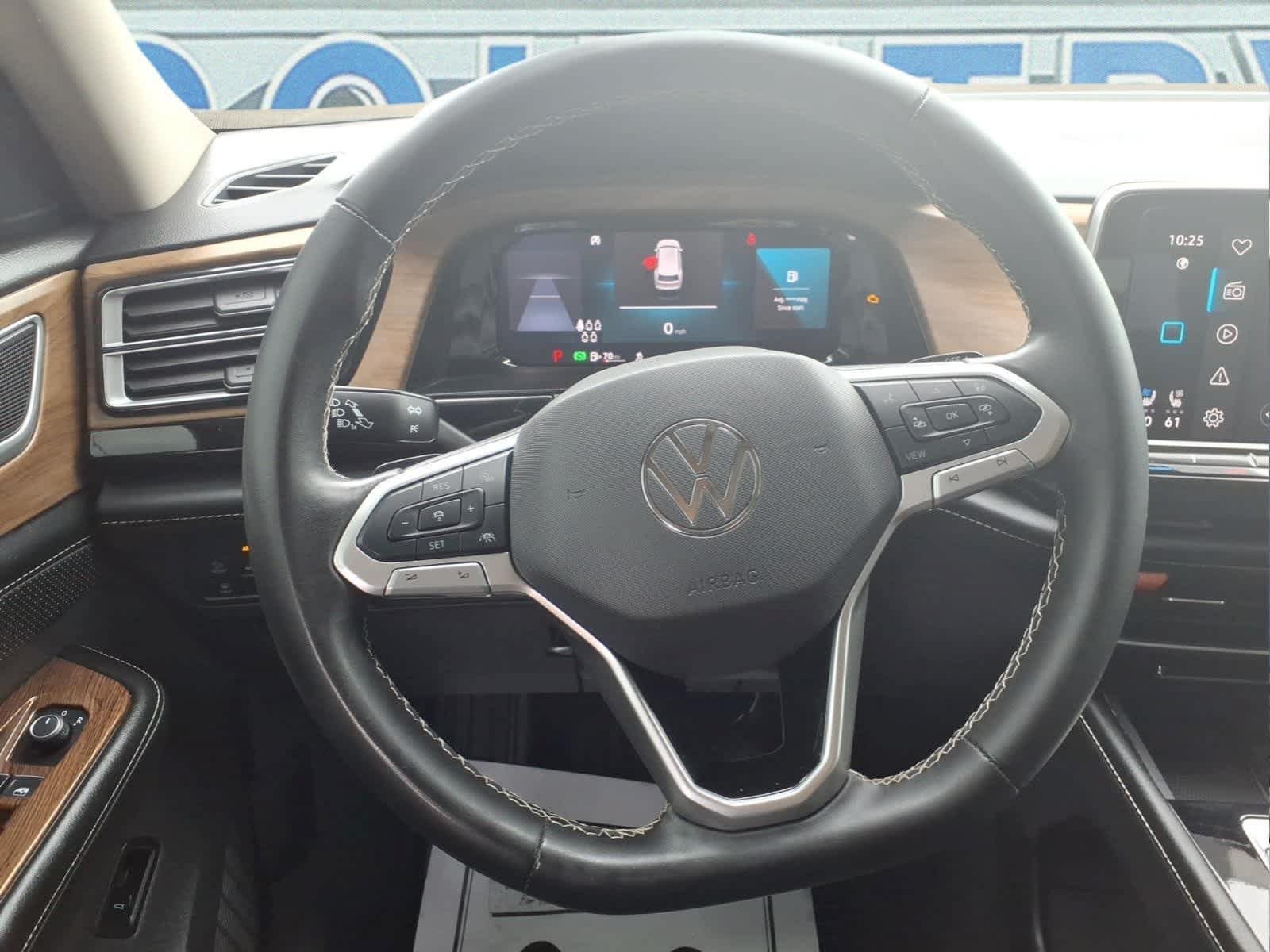 Used 2024 Volkswagen Atlas SE FWD image 15