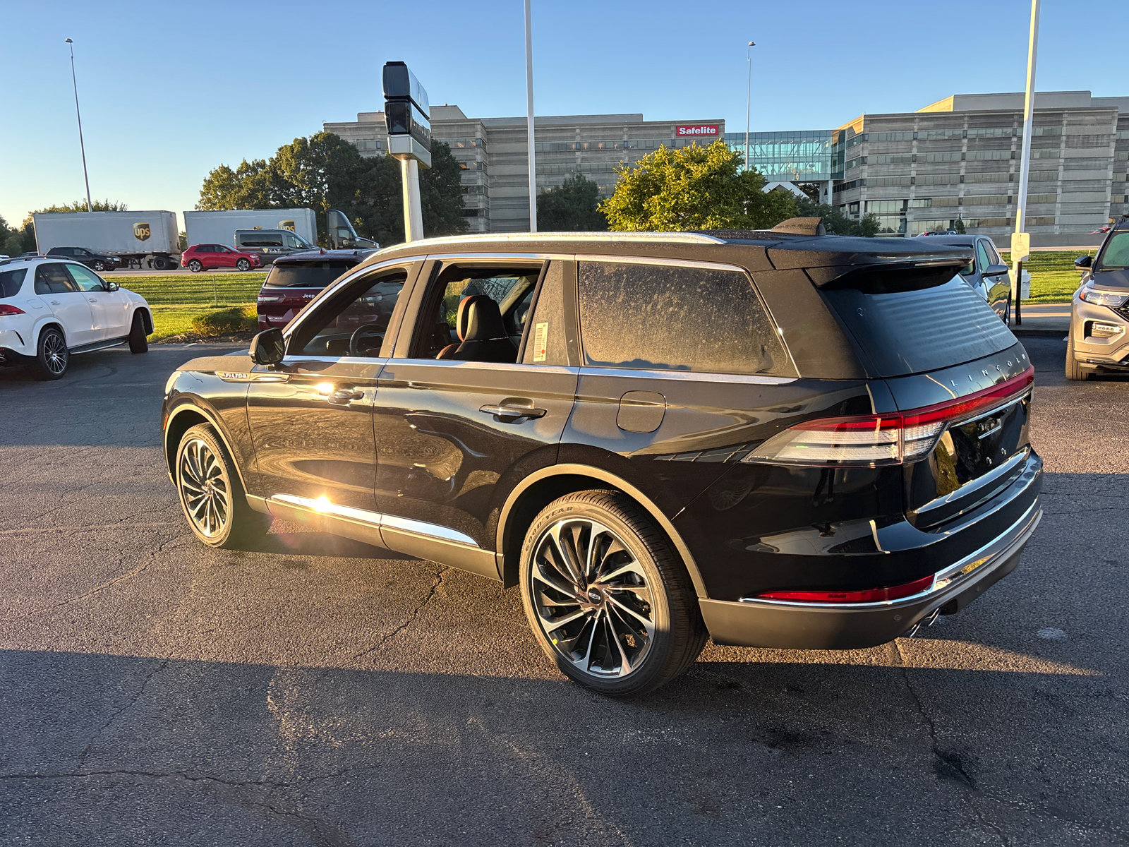 New 2027 Lincoln Aviator Reserve AWD/4WD image 5