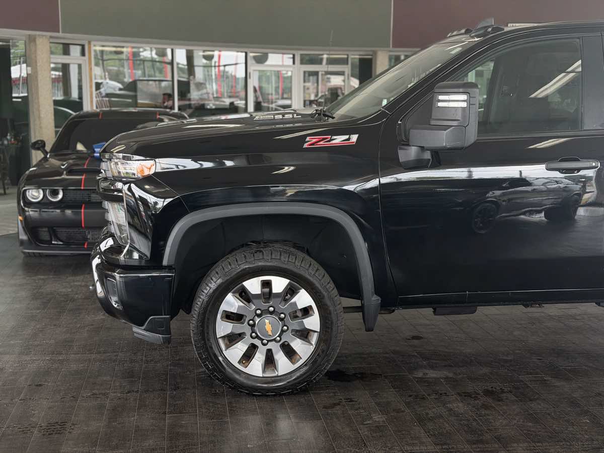 Used 2024 Chevrolet Silverado 2500 Custom w/ Custom Convenience Package AWD/4WD image 12