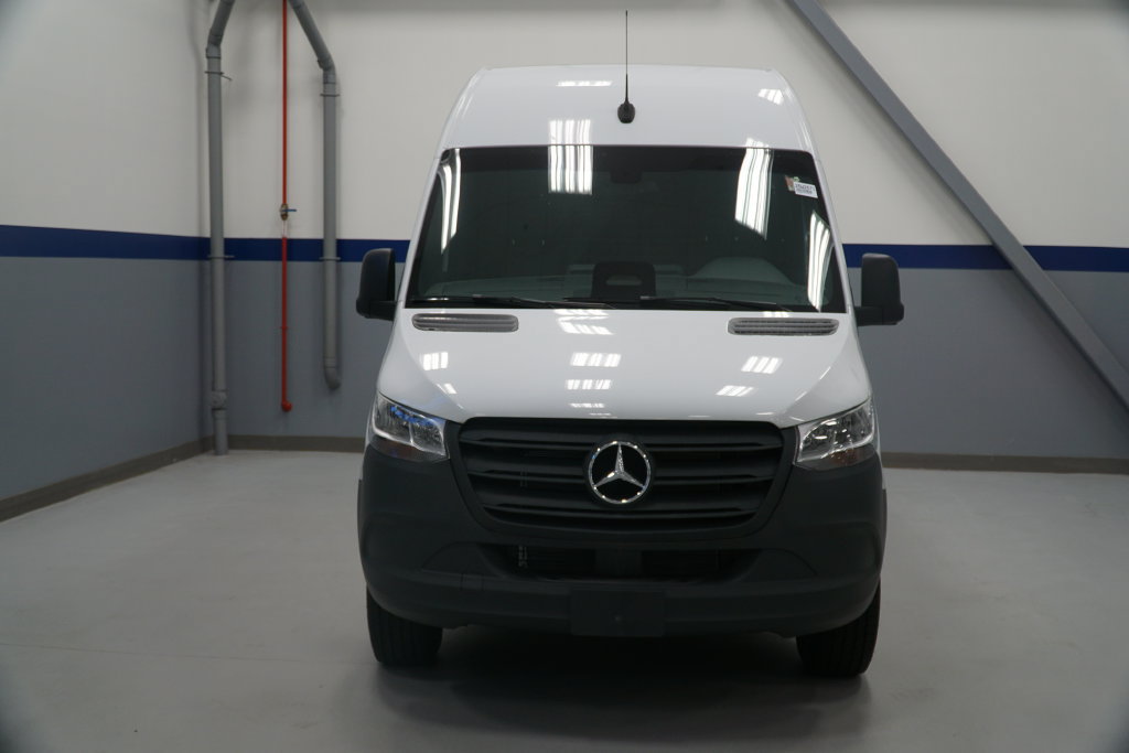 New 2025 Mercedes-Benz Sprinter 2500 image 2