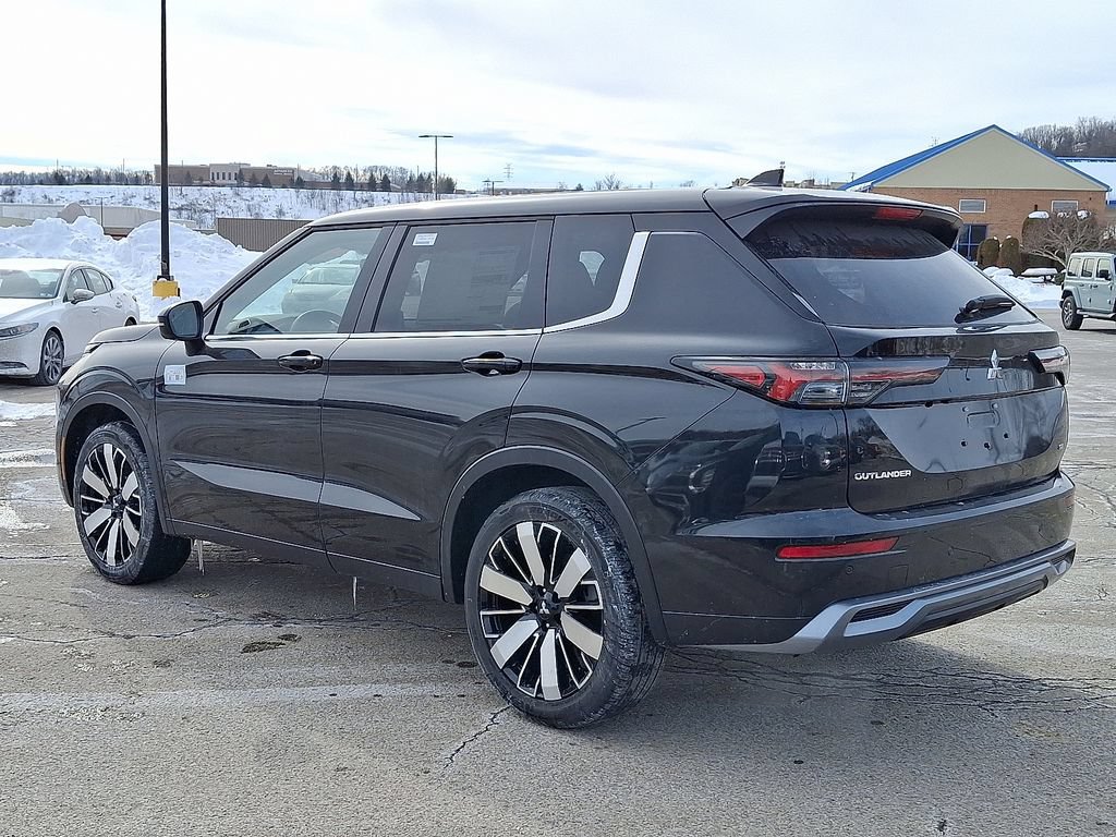 New 2026 Mitsubishi Outlander SE AWD/4WD image 3