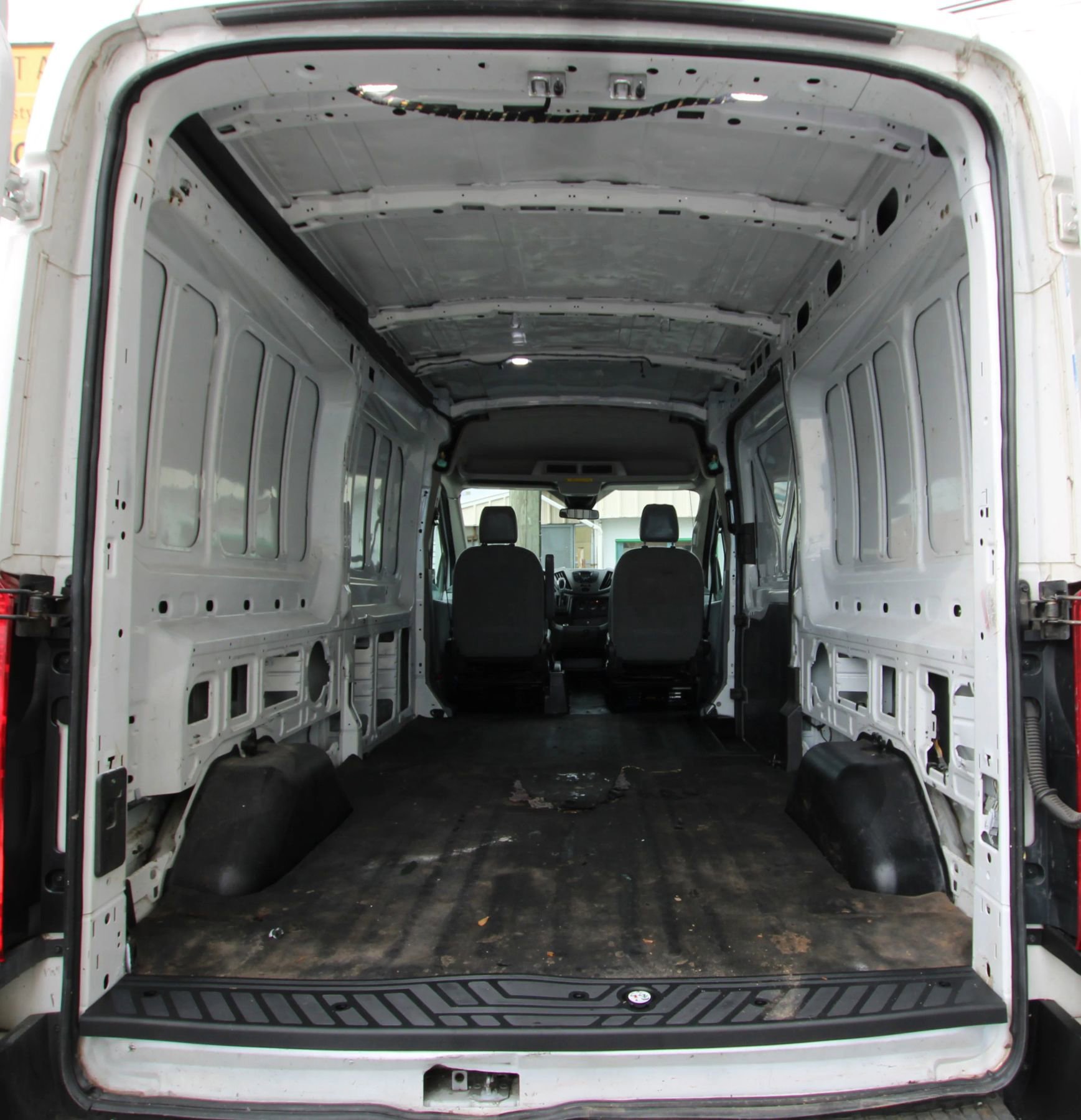 Used 2019 Ford Transit 250 148 Medium Roof image 11