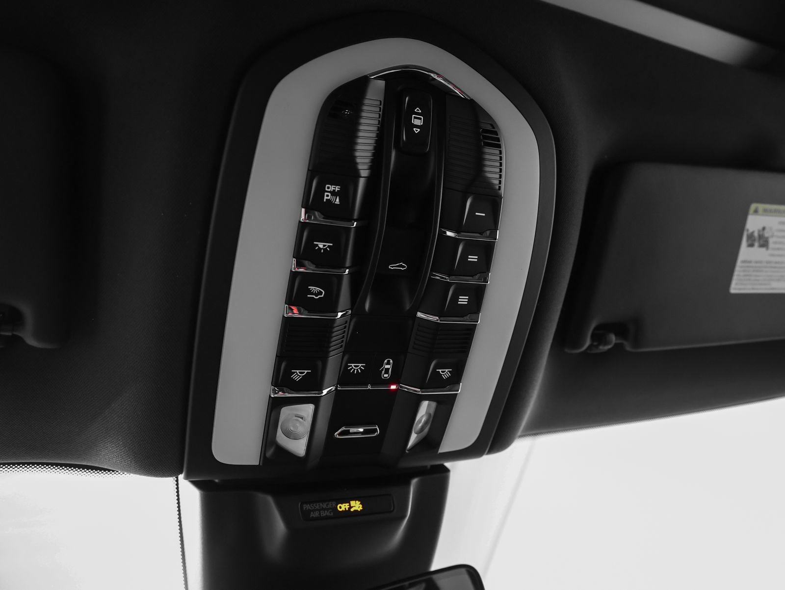 New 2026 Porsche Macan AWD/4WD image 35
