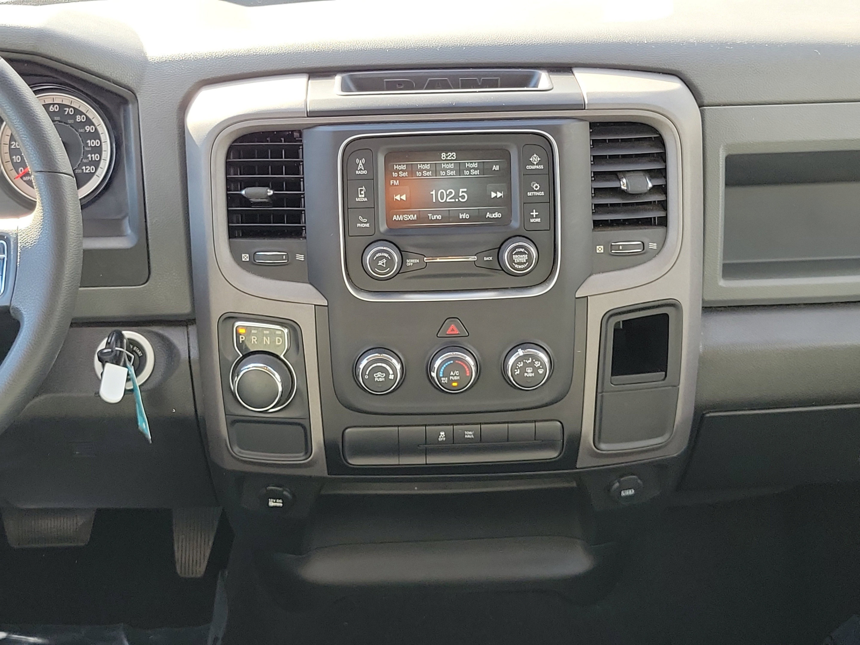 Used 2020 RAM 1500 Tradesman w/ Tradesman SXT Package RWD image 9