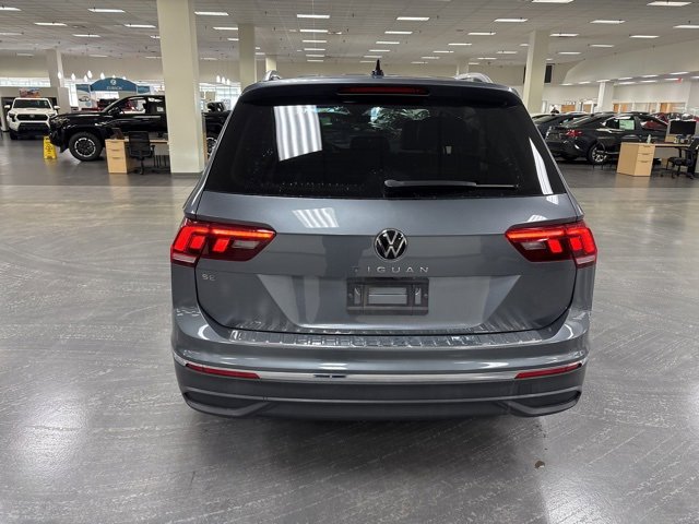 Used 2022 Volkswagen Tiguan SE image 6