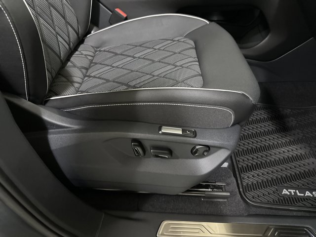 New 2026 Volkswagen Atlas SEL Premium R-Line AWD/4WD image 38