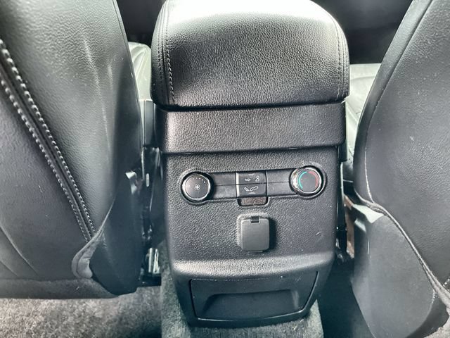 Used 2017 Ford Explorer XLT w/ Equipment Group 202A AWD/4WD image 24