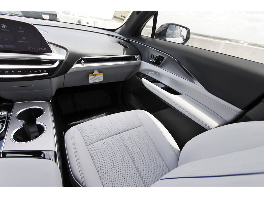 New 2027 Cadillac Lyriq Sport AWD/4WD image 10
