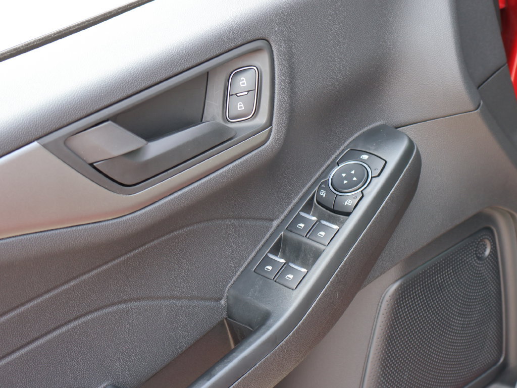 Used 2025 Ford Escape Active w/ Cold Weather Package FWD image 21