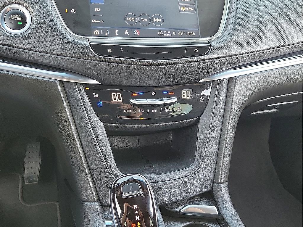 Used 2024 Cadillac XT5 Premium Luxury image 16