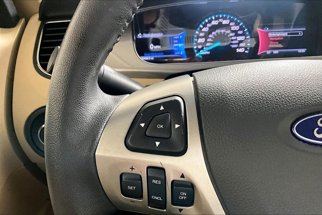 Used 2016 Ford Taurus SEL w/ Equipment Group 201A image 18