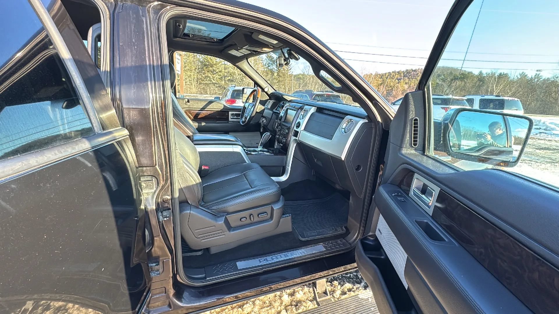 Used 2014 Ford F150 Platinum AWD/4WD image 21