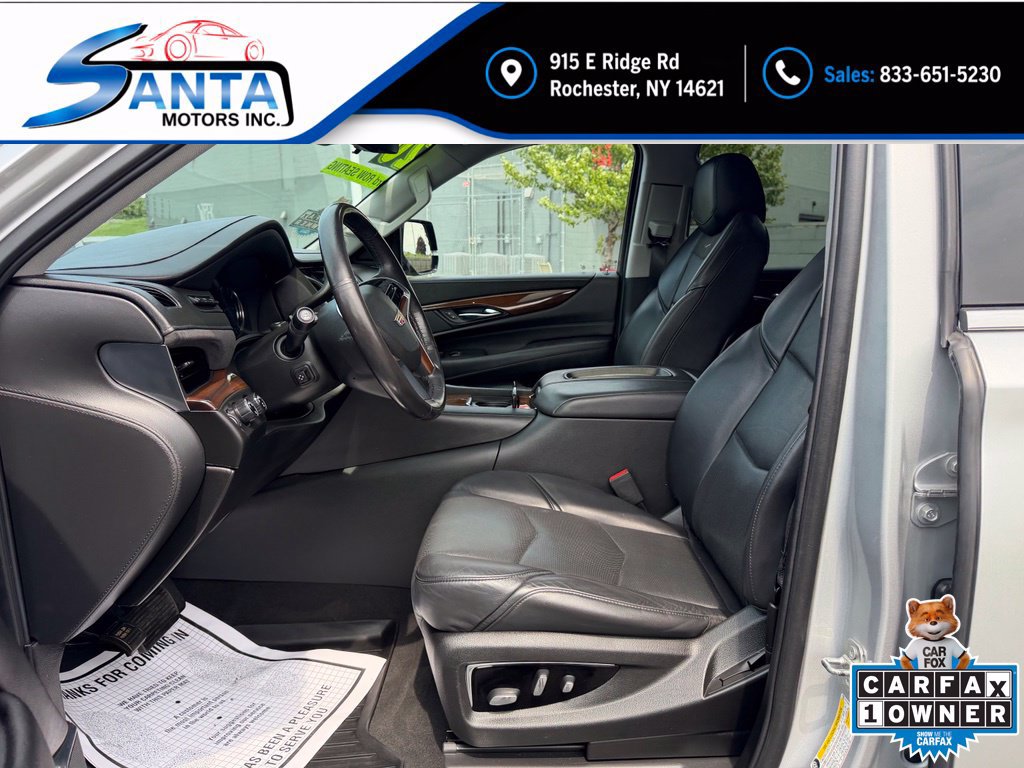 Used 2020 Cadillac Escalade Luxury AWD/4WD image 7