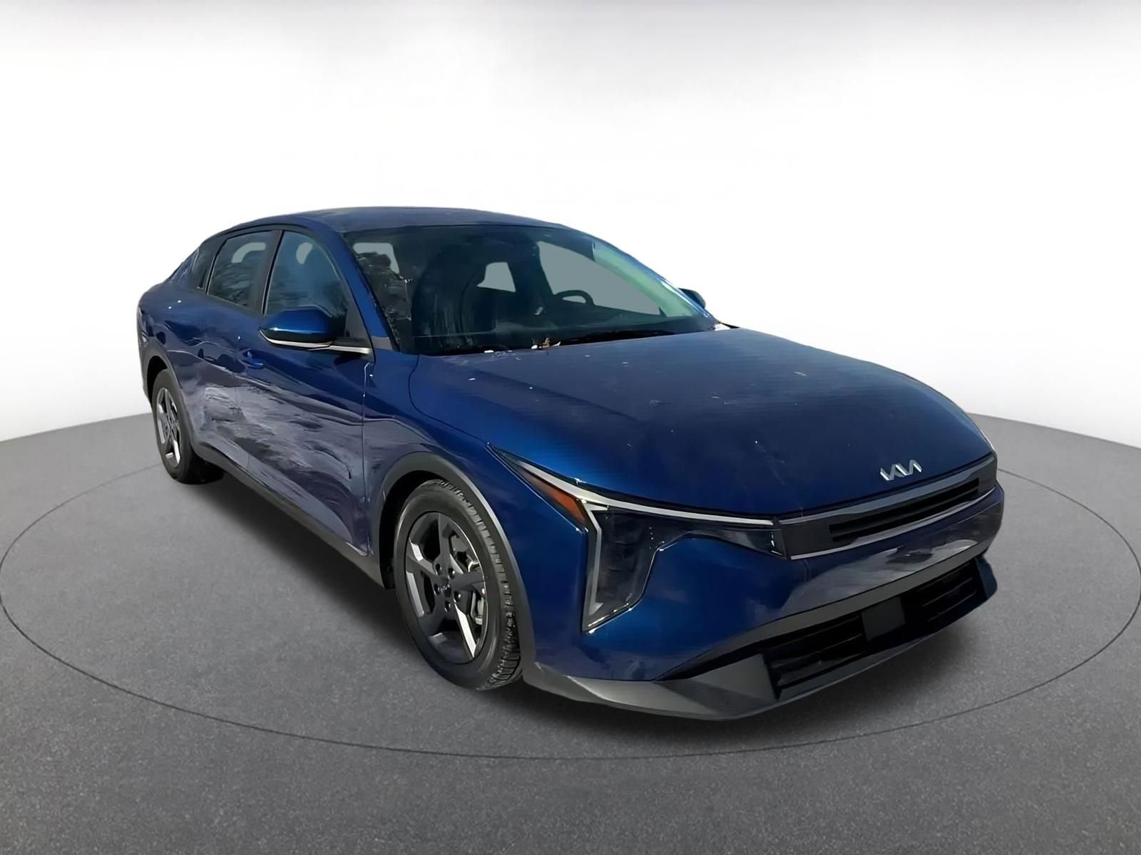 Used 2025 Kia K4 FWD image 3