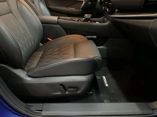 Used 2023 Nissan Rogue Platinum AWD/4WD image 77
