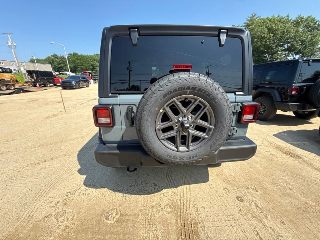 New 2026 Jeep Wrangler Unlimited Sport AWD/4WD image 4