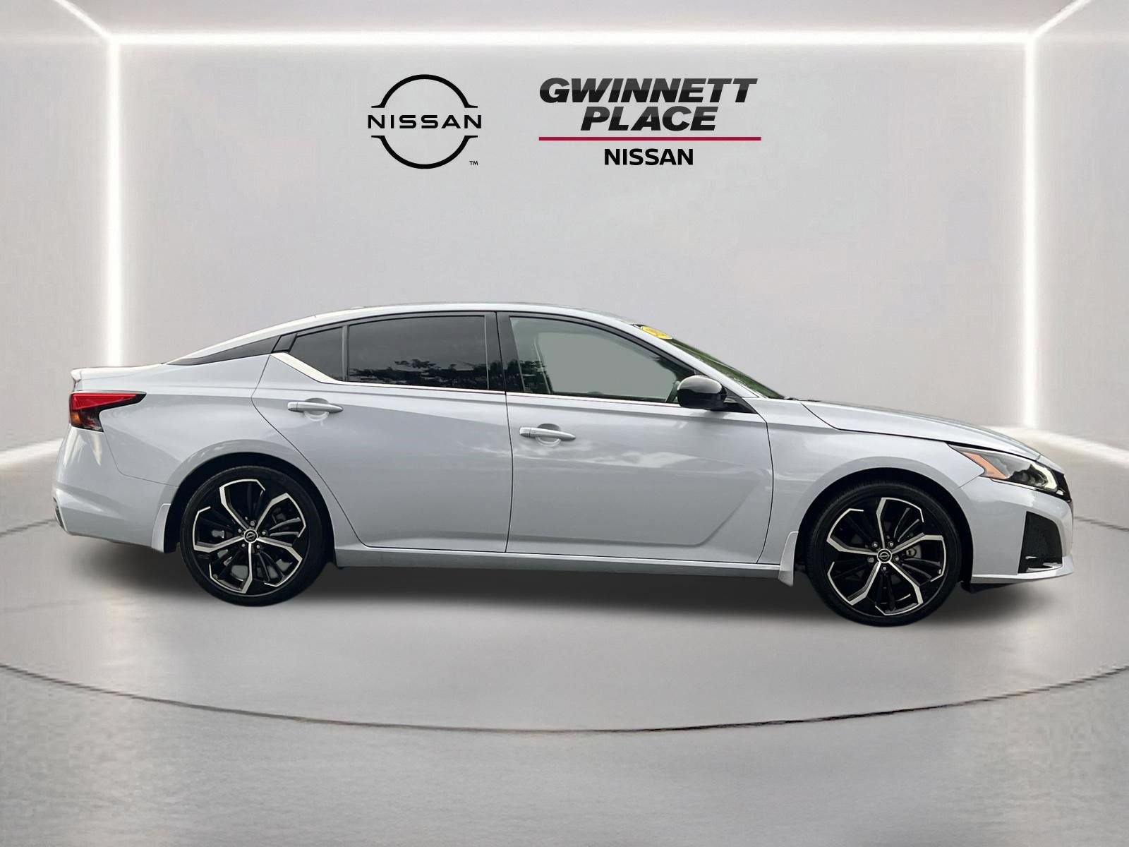 Certified 2023 Nissan Altima 2.5 SR FWD image 27