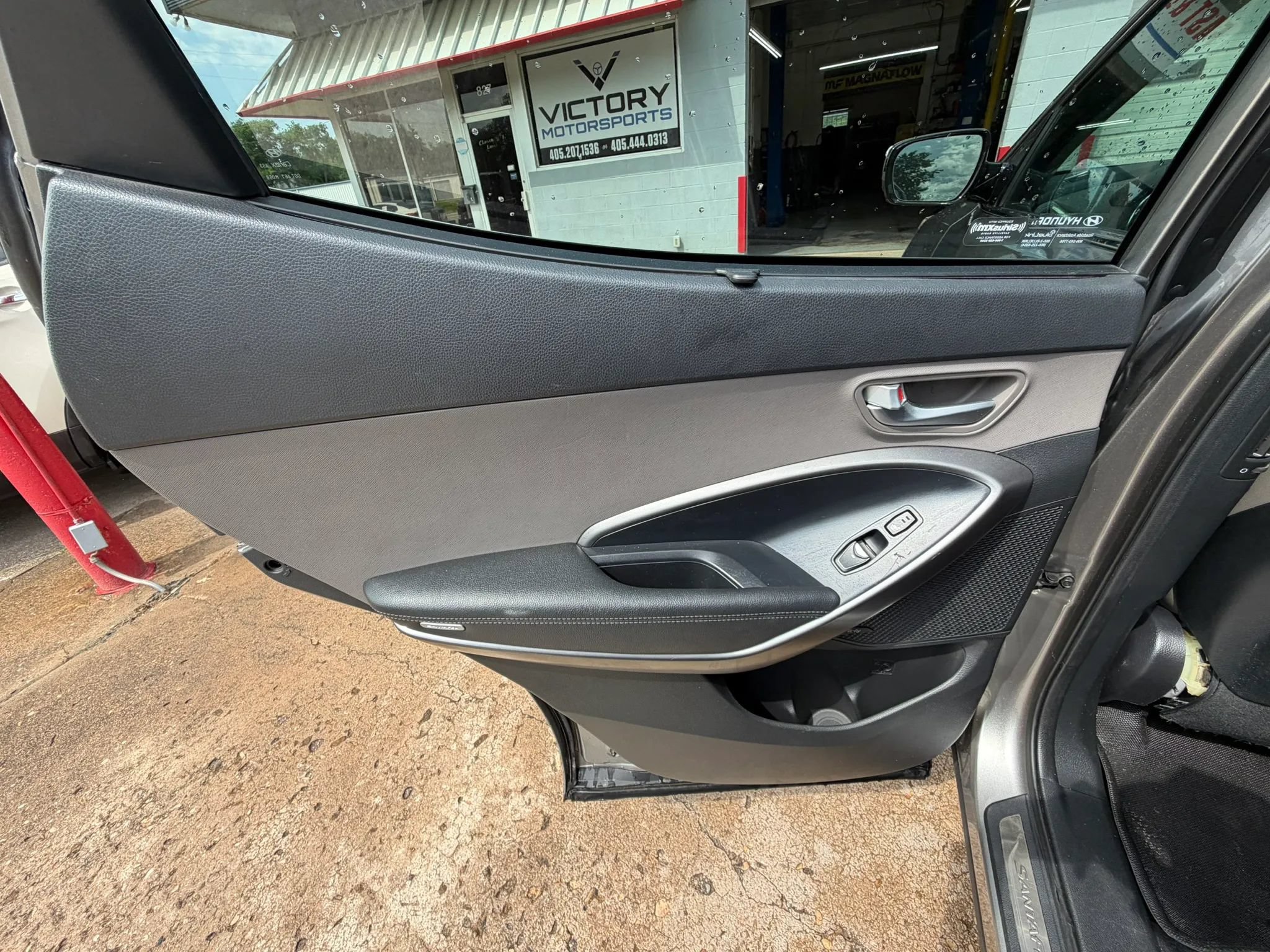 Used 2017 Hyundai Santa Fe Sport FWD image 20