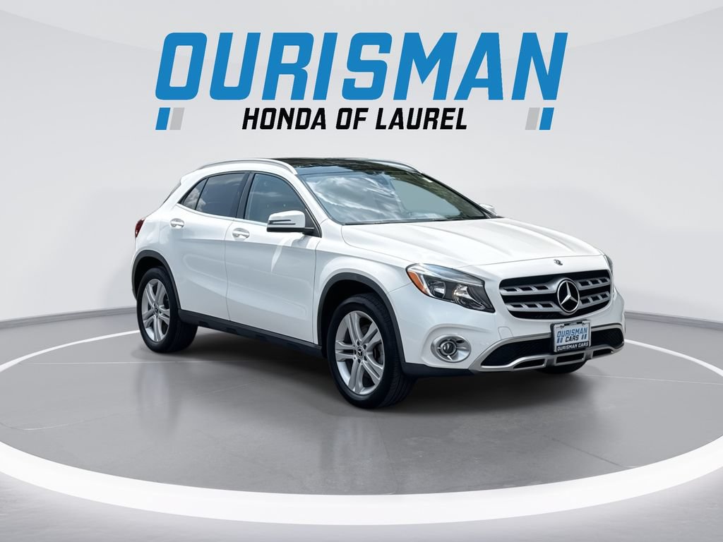 Used 2019 Mercedes-Benz GLA 250 4MATIC w/ Premium Package image 2