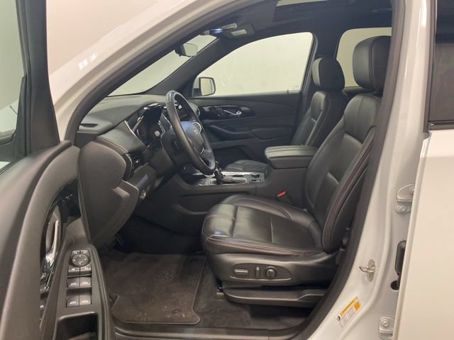 Used 2023 Chevrolet Traverse RS AWD/4WD image 9