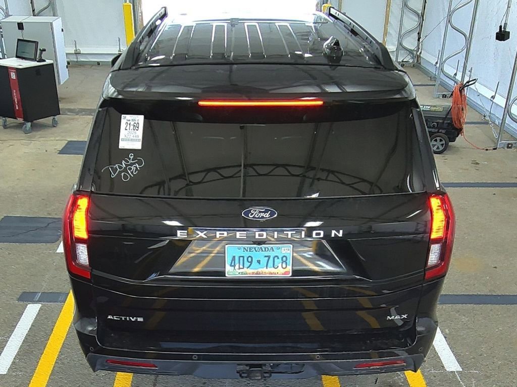 Used 2025 Ford Expedition Max Active image 7