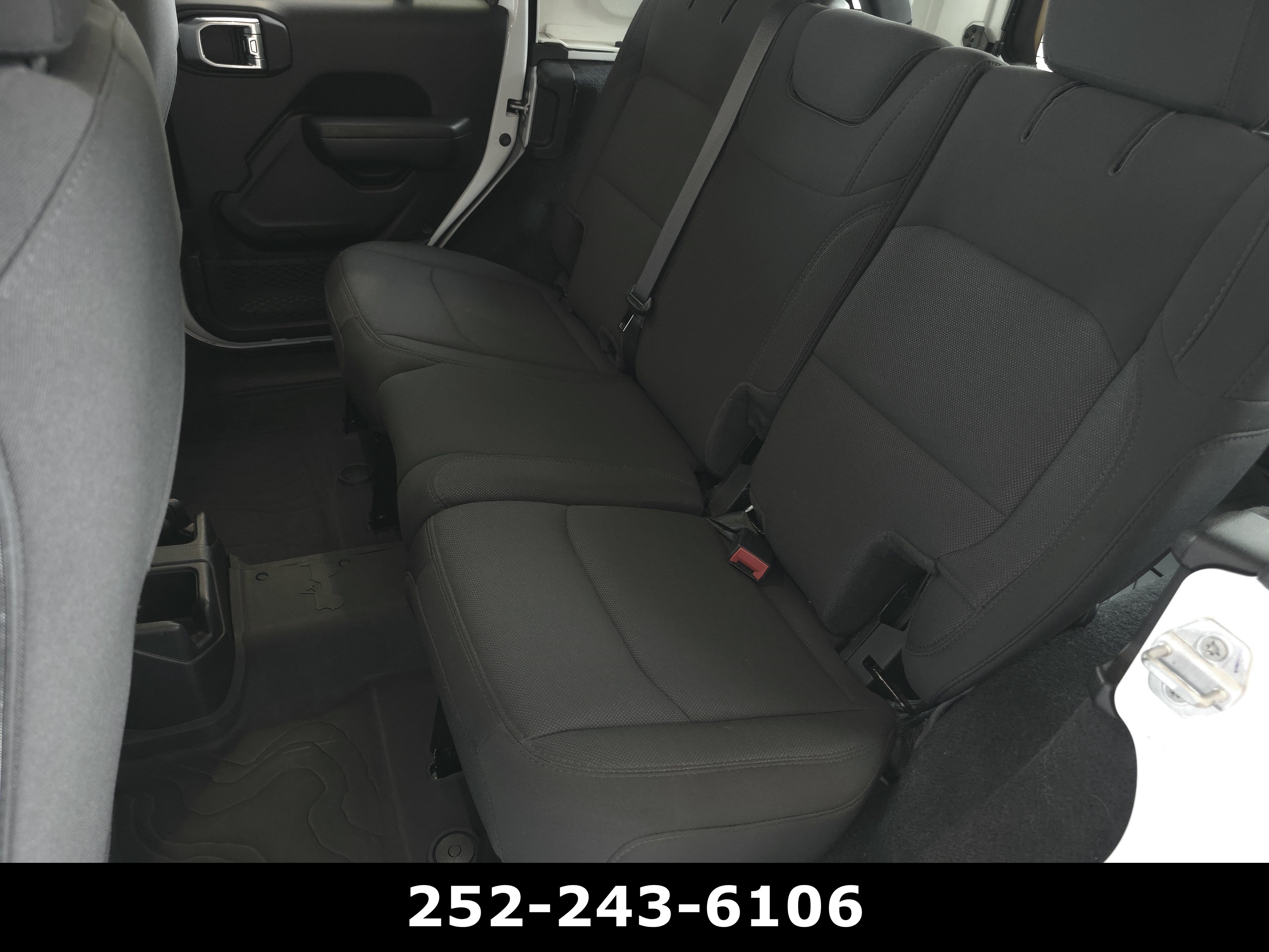 Used 2023 Jeep Wrangler Unlimited Sport AWD/4WD image 25
