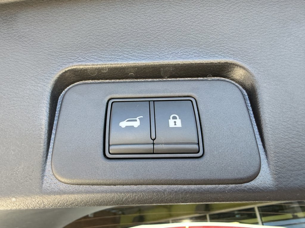 Used 2022 Nissan Rogue SL FWD image 34
