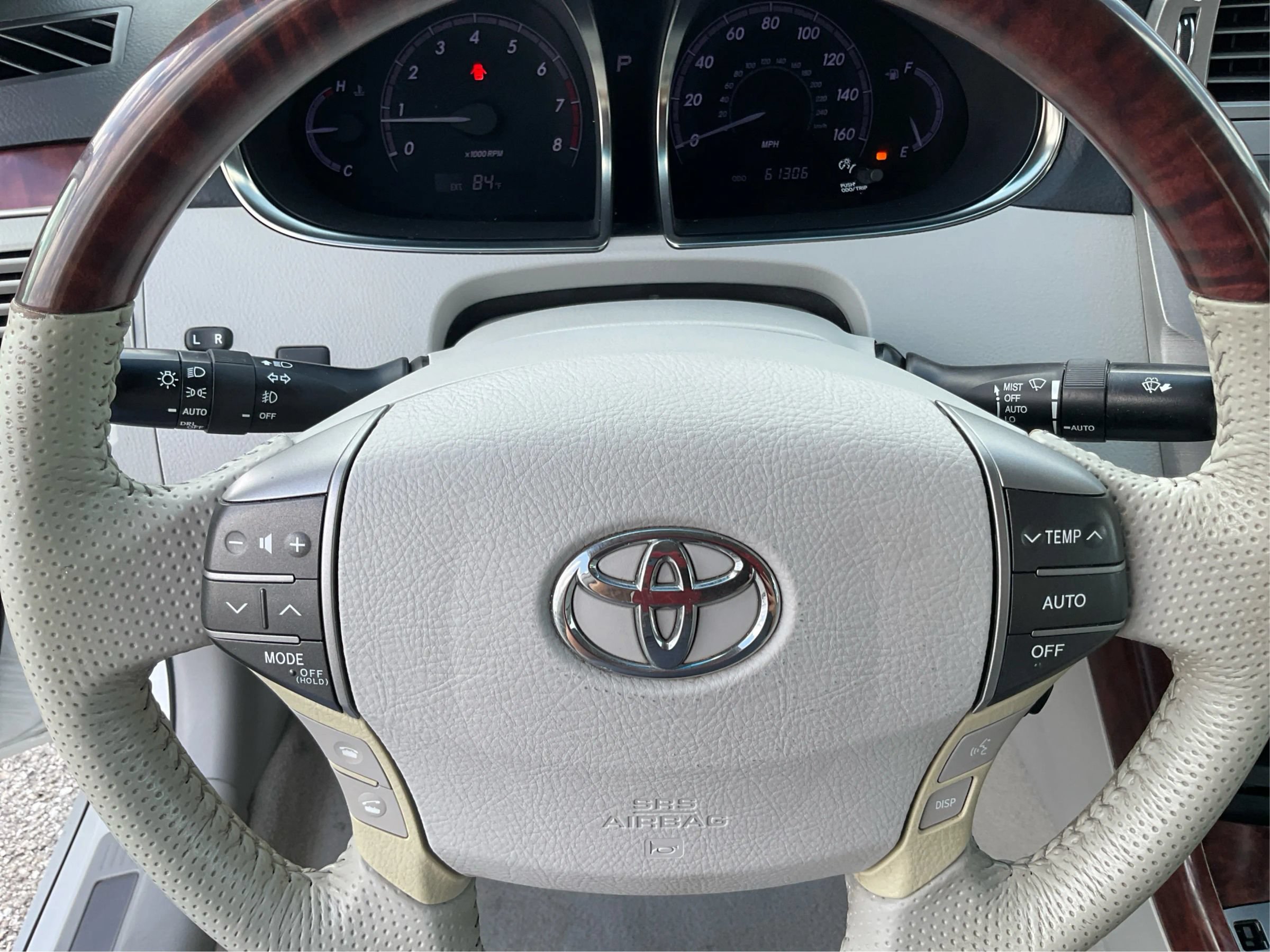 Used 2012 Toyota Avalon Limited FWD image 15