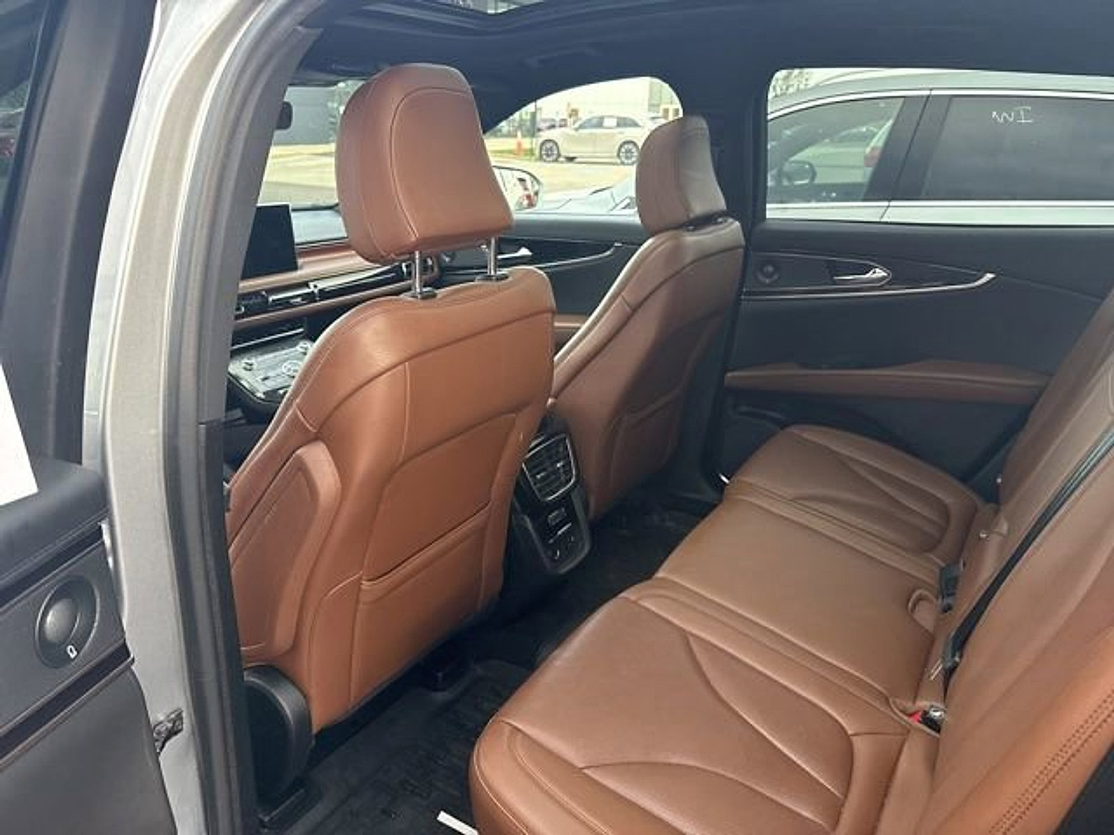 Used 2022 Lincoln Nautilus Reserve w/ Equipment Group 201A AWD/4WD image 8