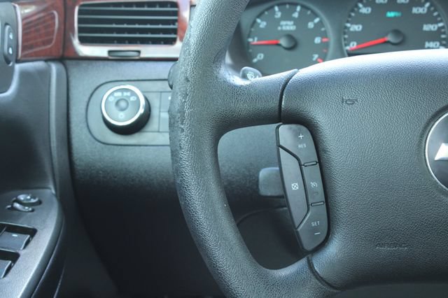 Used 2009 Chevrolet Impala LS FWD image 20