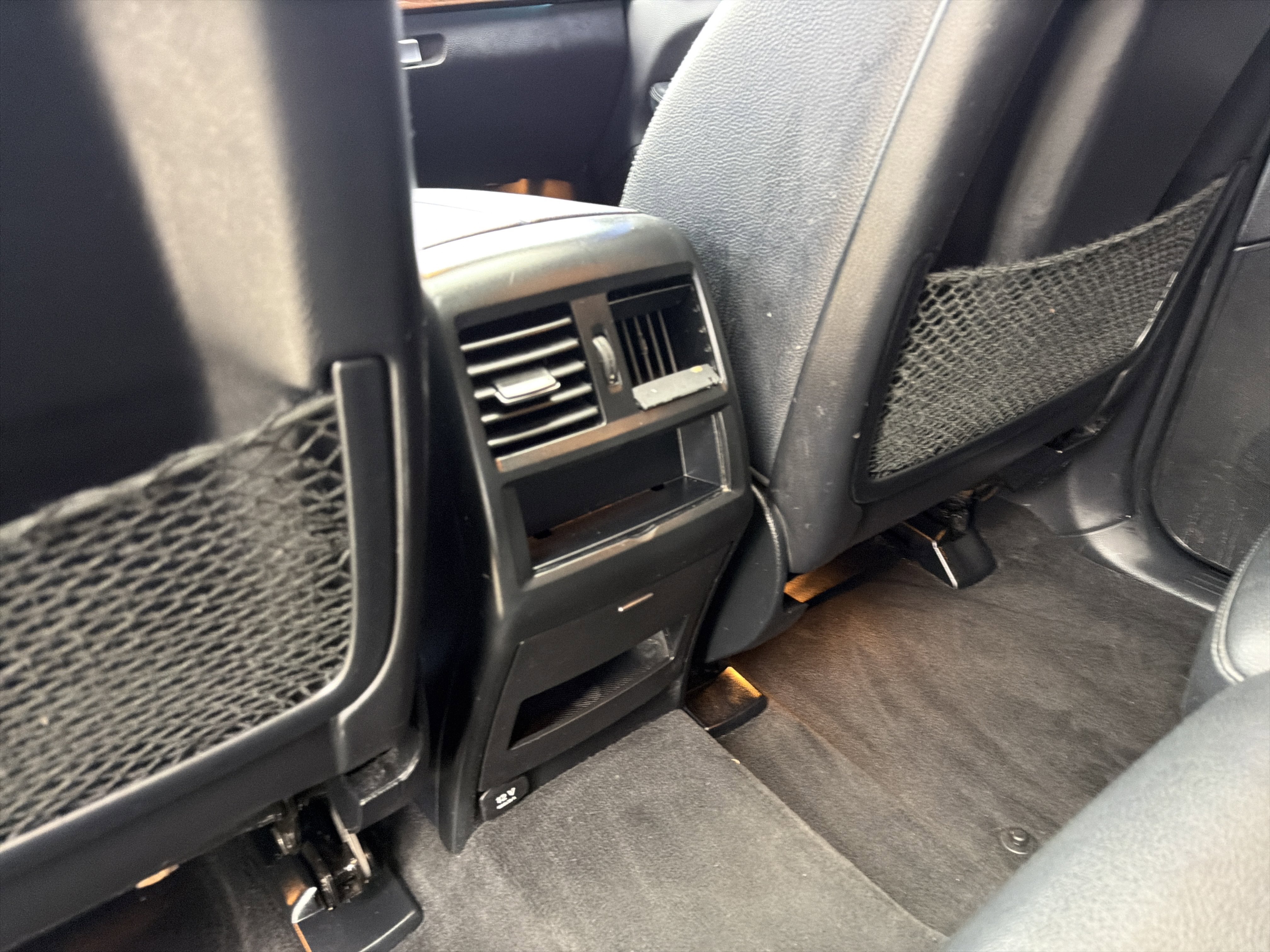 Used 2018 Mercedes-Benz GLS 450 4MATIC image 25