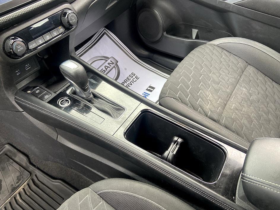 Certified 2021 Nissan Kicks SV image 15