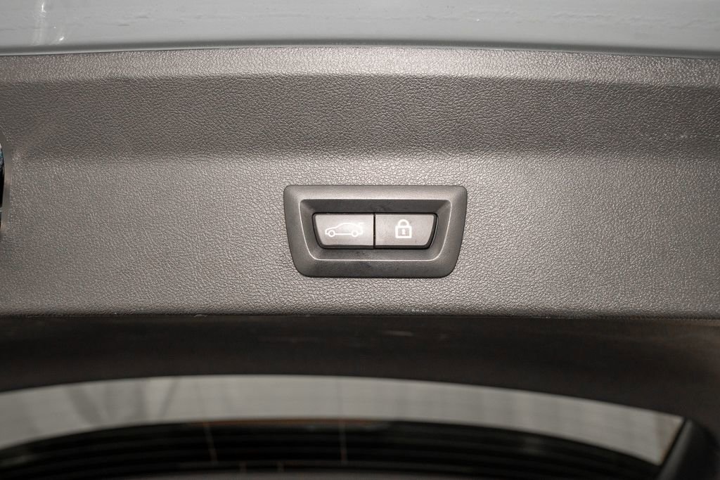 Used 2023 BMW X3 xDrive30i w/ M Sport Package image 6