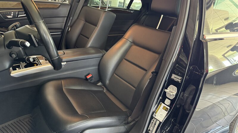 Used 2015 Mercedes-Benz E 350 4MATIC Sedan image 8