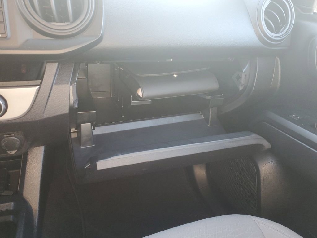 Used 2017 Toyota Tacoma SR w/ Tow Package image 20