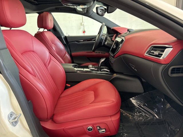 Used 2022 Maserati Ghibli Modena Q4 image 47