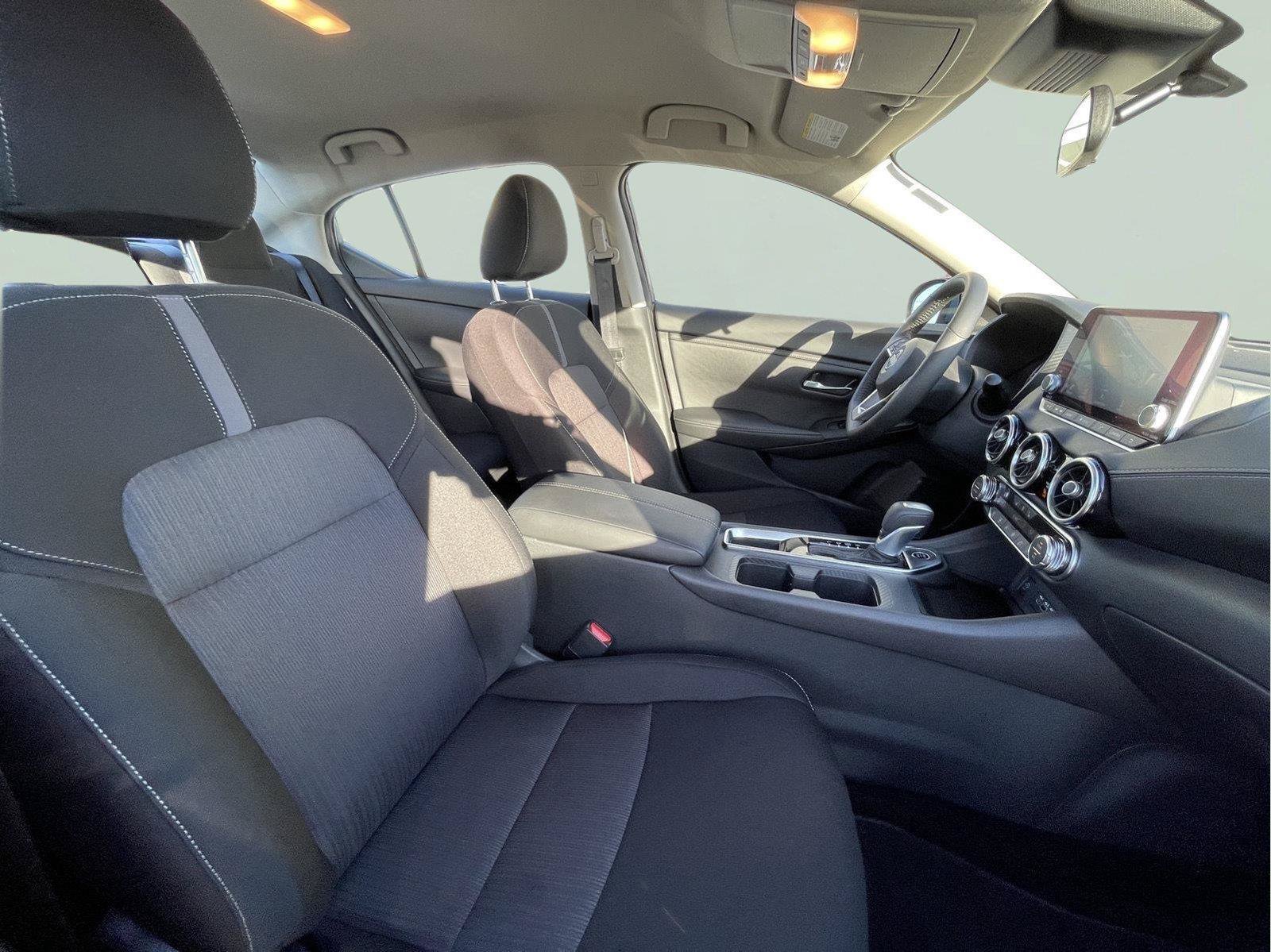 Used 2025 Nissan Sentra SV w/ All-Weather Package FWD image 24