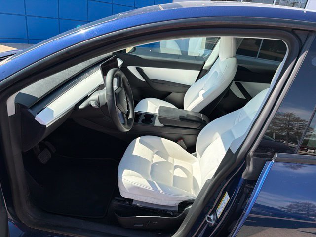 Used 2022 Tesla Model Y Long Range AWD/4WD image 11