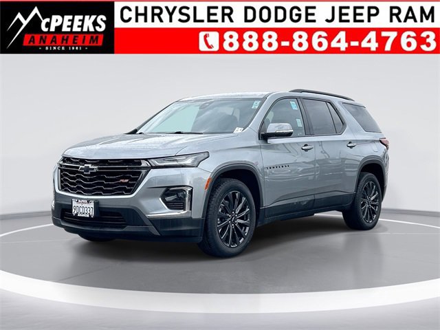 Used 2023 Chevrolet Traverse RS image 1