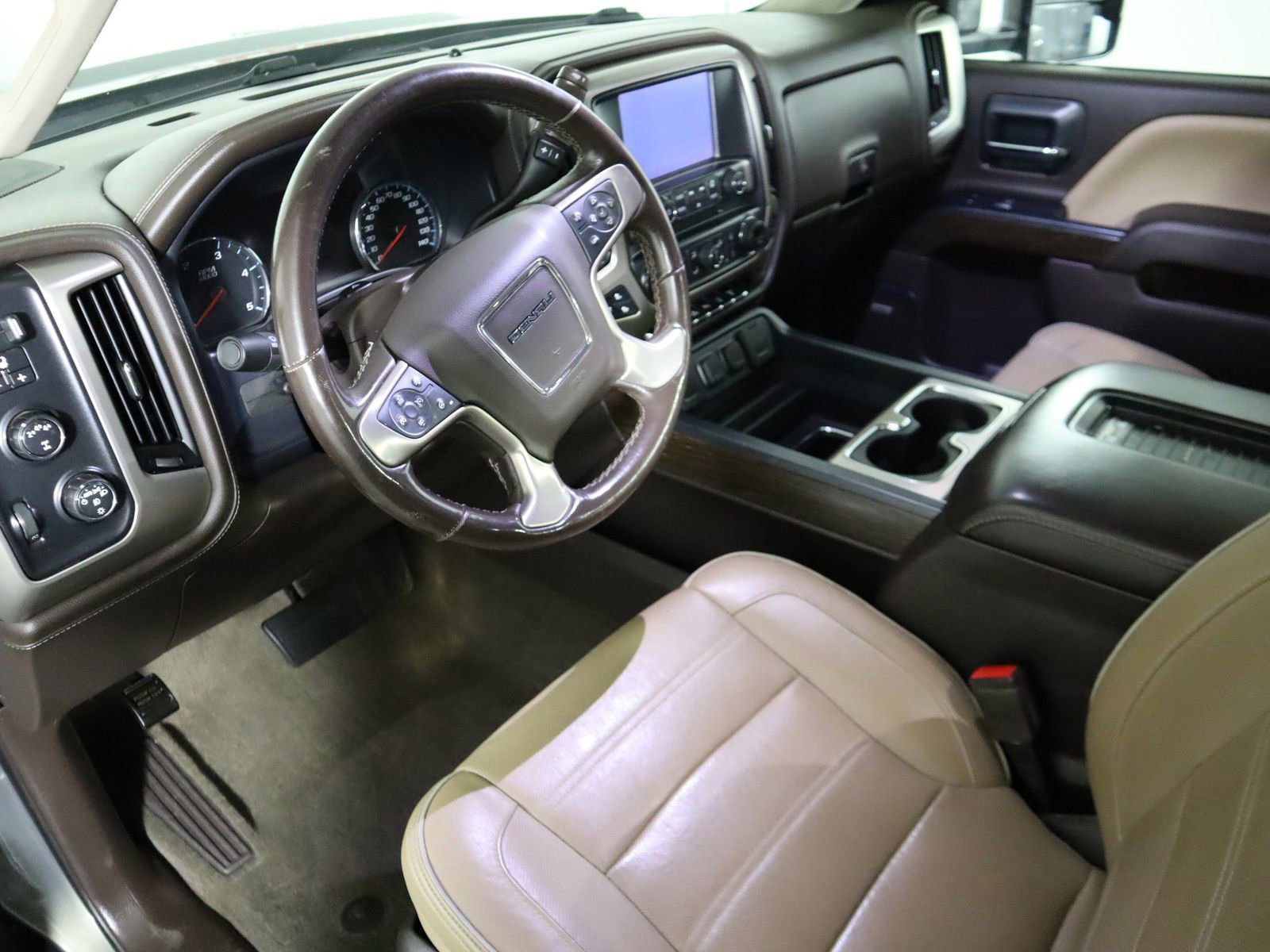 Used 2018 GMC Sierra 2500 Denali w/ Duramax Plus Package image 32