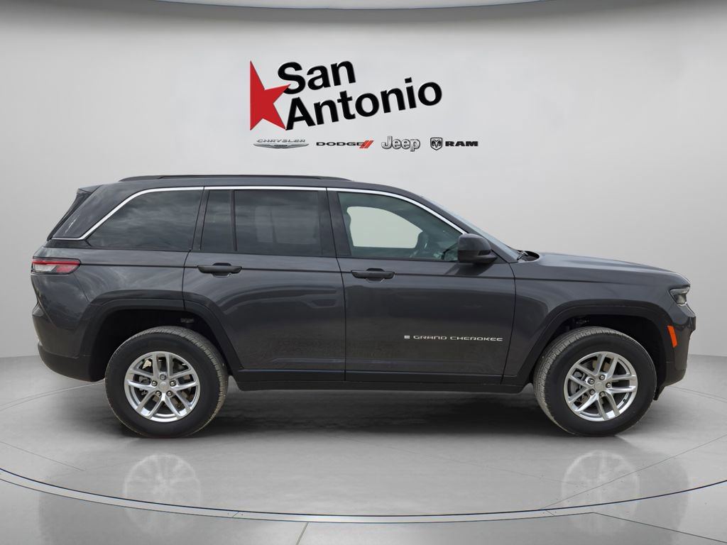 New 2025 Jeep Grand Cherokee Laredo X RWD image 9